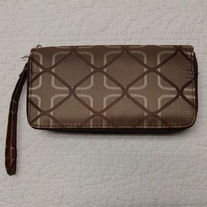 NWOT!!!  Pretty Brown Satin Design Wristlet!!!